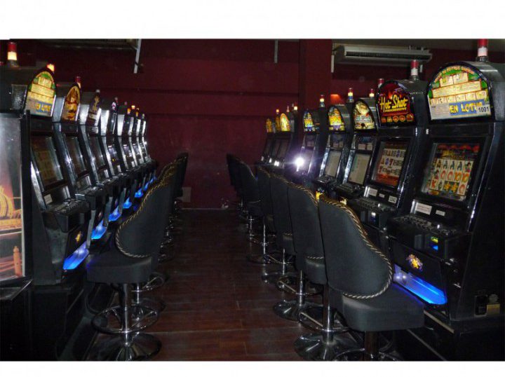 UN APOSTADOR GANO $ 10.000 EN EL TRAGAMONEDAS PARANÁ