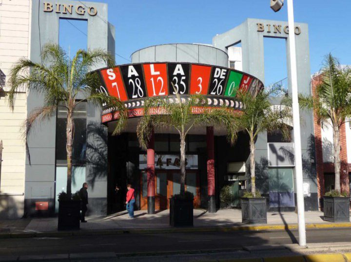 NUEVO SHOW EN LA SALA DE 25 DE MAYO