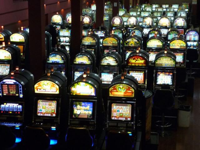 DISTINTAS SALAS Y CASINOS SIGUEN ENTREGANDO PREMIOS