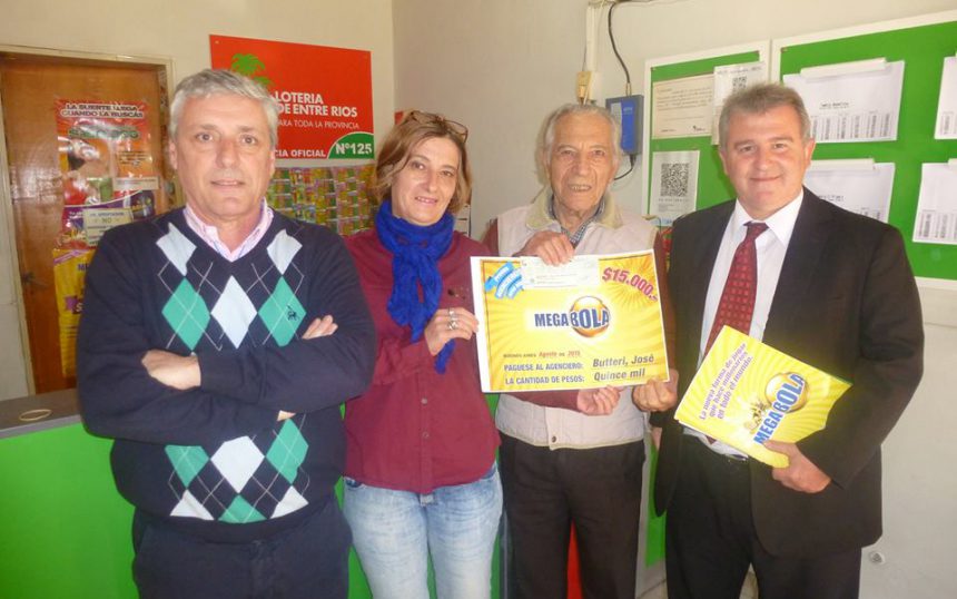 Entrega de Premio Estímulo